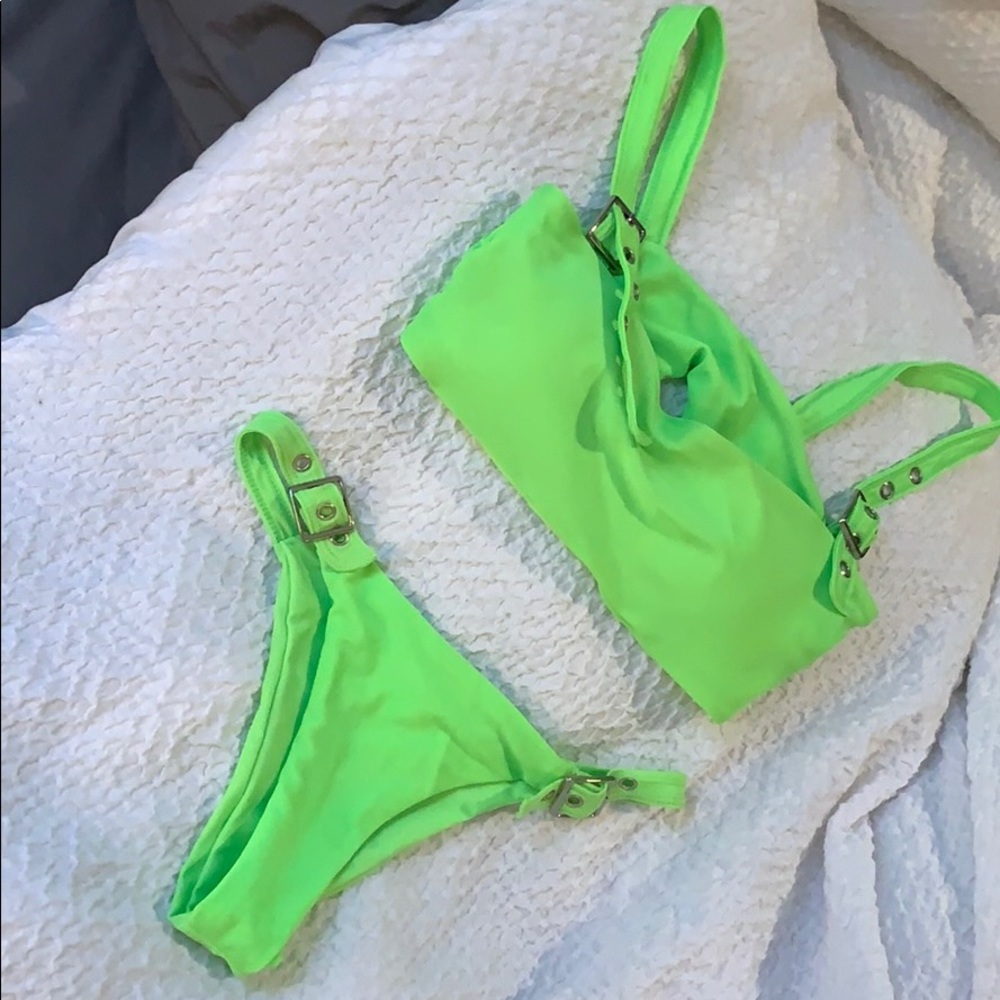 Life green buckle strap bikini padded